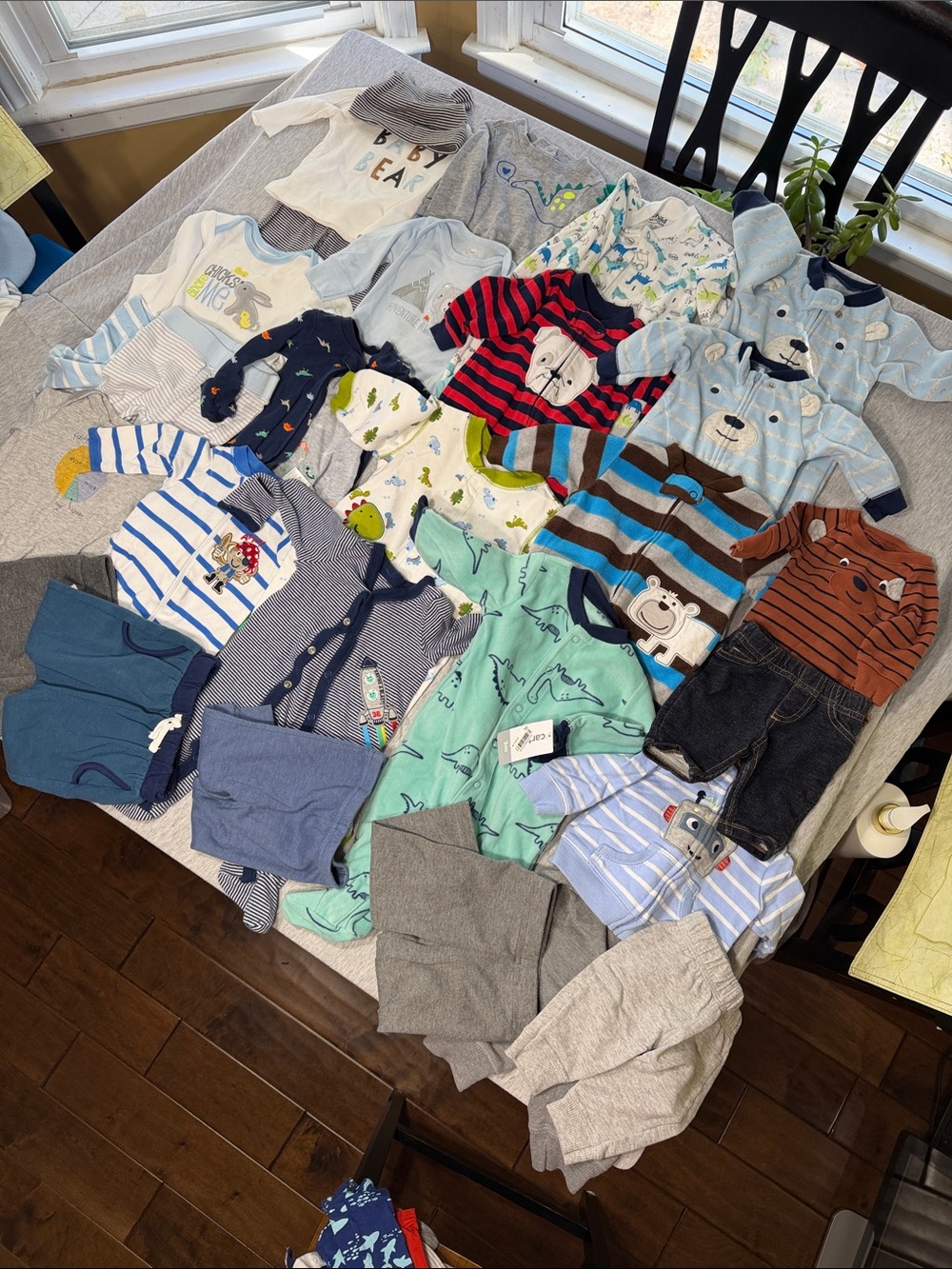 Baby Boy Mixed Outfit Bundle/Lot- 0-3 months